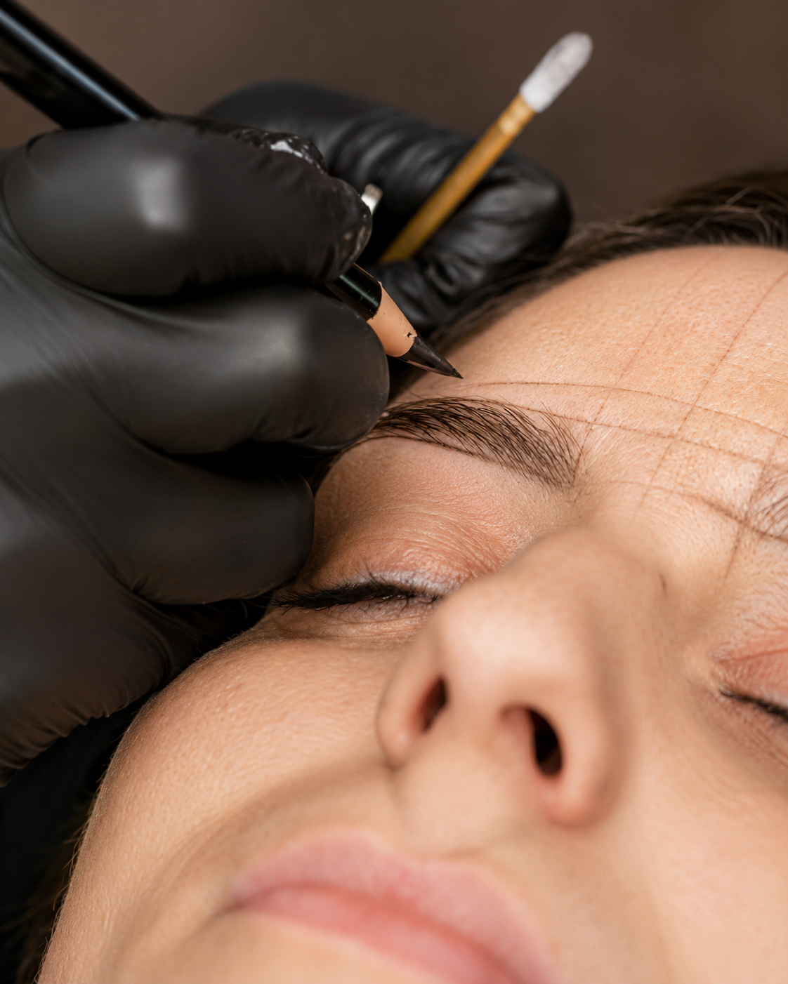 Maquillage permanent des sourcils